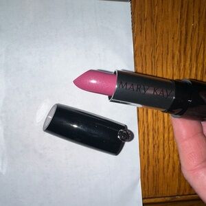 MaryKay lipstick Lucious Lilac